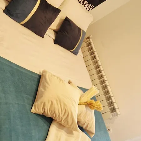 Daire 3-bedroom Near Center Area With Parking Üsküp